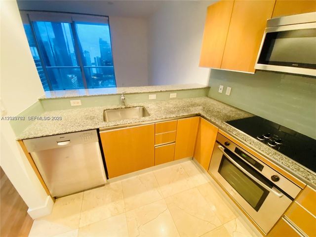 1060 Brickell Ave 3109, Miami, FL 33131