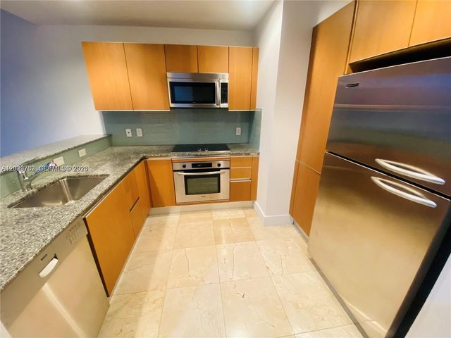 1060 Brickell Ave 3109, Miami, FL 33131