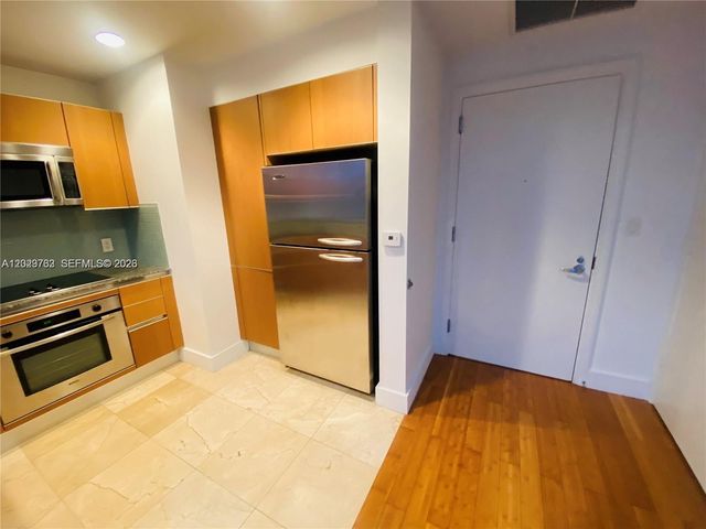 1060 Brickell Ave 3109, Miami, FL 33131