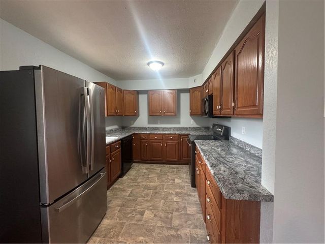 114 Hickory Street, Mound City, MO 64470