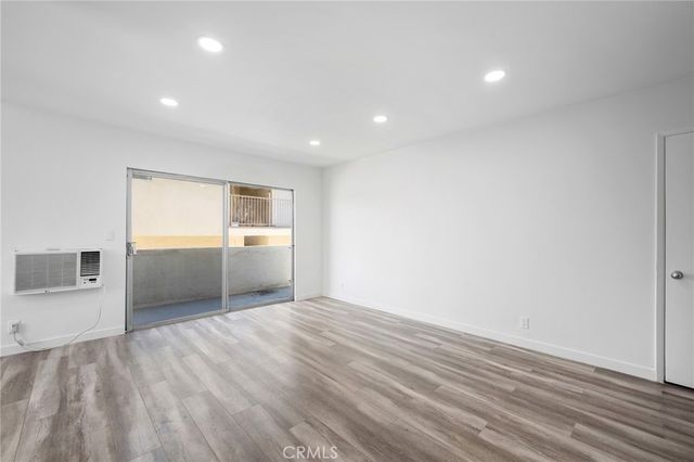 1025 E Lomita Avenue 5, Glendale, CA 91205