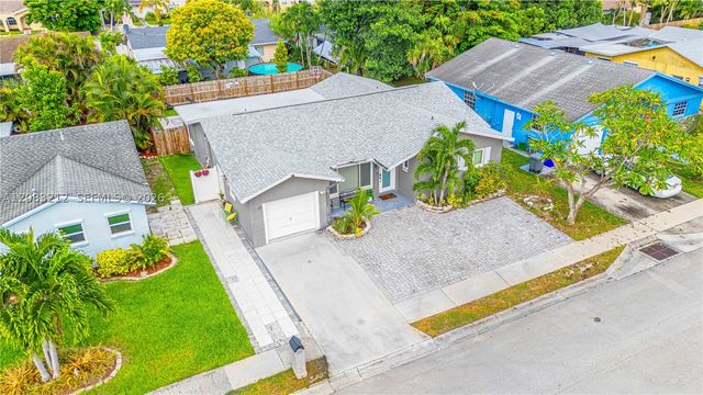 22682 SW 65th Ave, Boca Raton, FL 33428