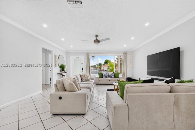 22682 SW 65th Ave, Boca Raton, FL 33428