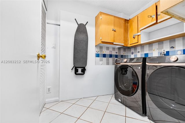 22682 SW 65th Ave, Boca Raton, FL 33428
