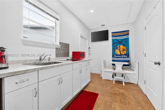 22682 SW 65th Ave, Boca Raton, FL 33428