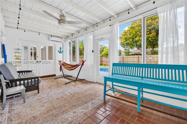 22682 SW 65th Ave, Boca Raton, FL 33428