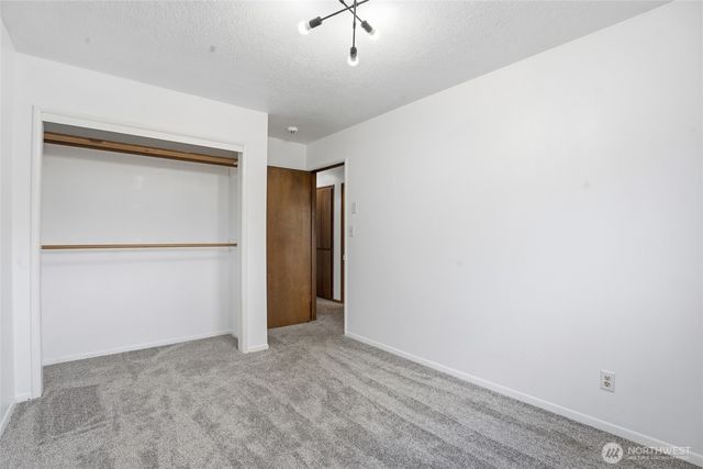 2305 Burcham Street, Kelso, WA 98626