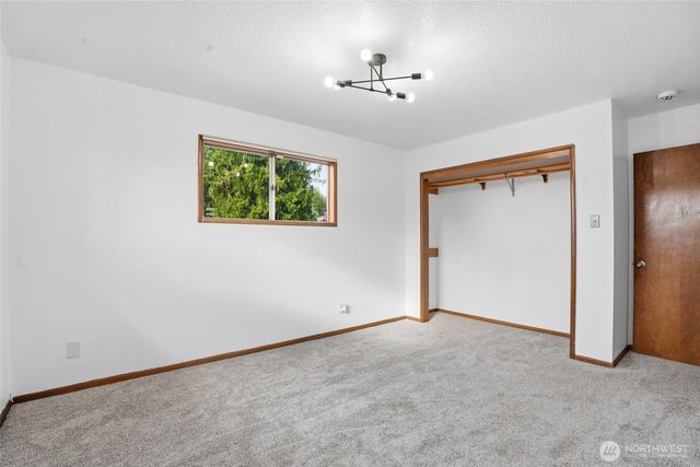 2305 Burcham Street, Kelso, WA 98626