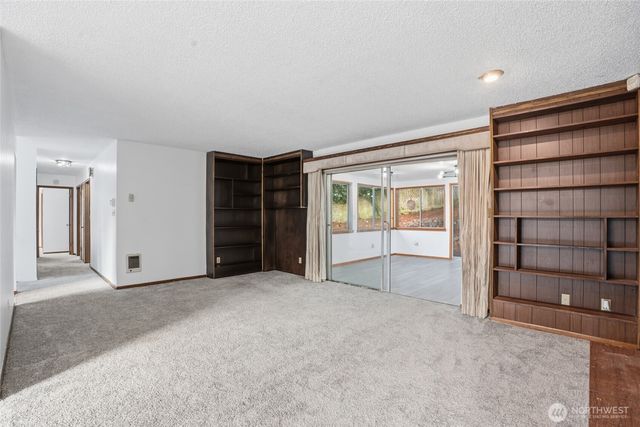 2305 Burcham Street, Kelso, WA 98626