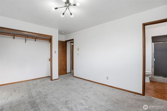 2305 Burcham Street, Kelso, WA 98626