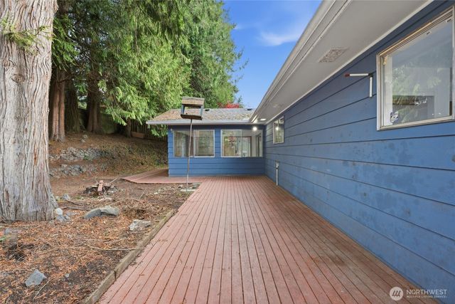 2305 Burcham Street, Kelso, WA 98626