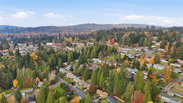 2305 Burcham Street, Kelso, WA 98626