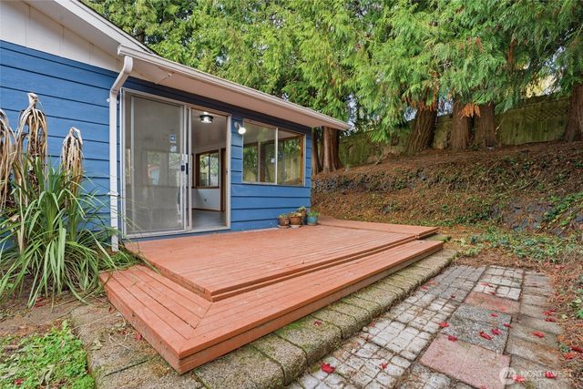 2305 Burcham Street, Kelso, WA 98626