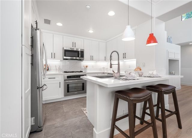 191 Lockford, Irvine, CA 92602