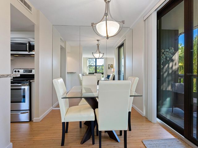 22 SANDY COVE ROAD APT 203, Sarasota, FL 34242
