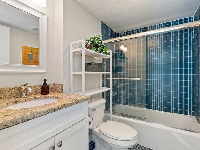 22 SANDY COVE ROAD APT 203, Sarasota, FL 34242