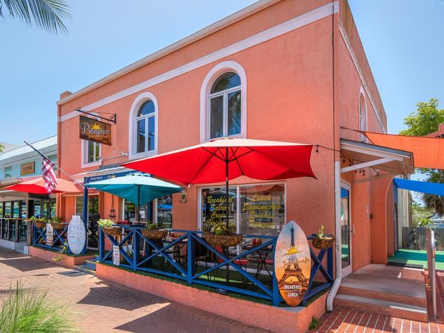 22 SANDY COVE ROAD APT 203, Sarasota, FL 34242