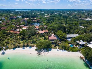 22 SANDY COVE ROAD APT 203, Sarasota, FL 34242