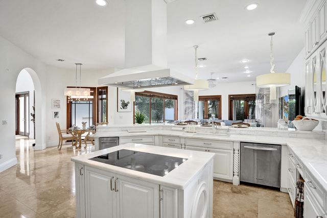 4700 NE 29th Avenue, Fort Lauderdale, FL 33308