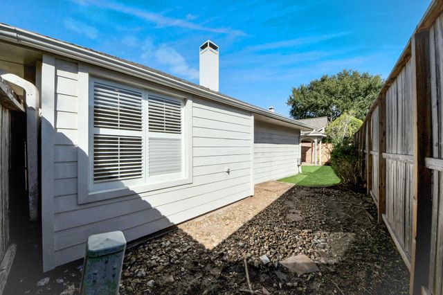 731 Avery Drive, Sugar Land, TX 77479