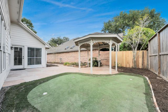 731 Avery Drive, Sugar Land, TX 77479