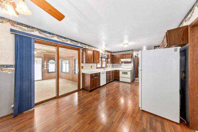 S78W30182 Sugden ROAD, Mukwonago, WI 53149