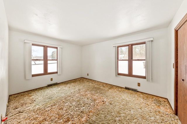 S78W30182 Sugden ROAD, Mukwonago, WI 53149