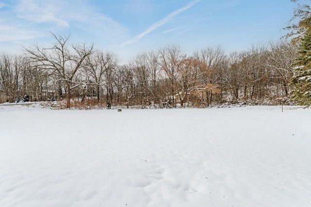 S78W30182 Sugden ROAD, Mukwonago, WI 53149