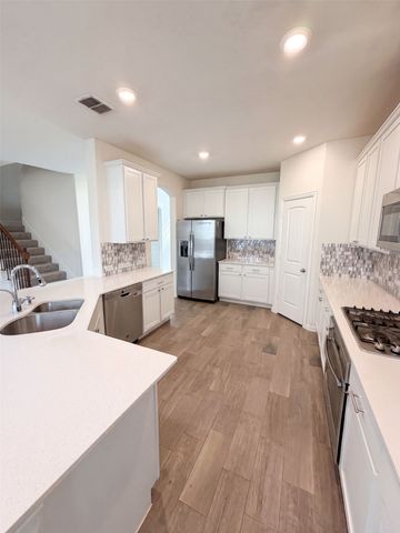 1421 Prairie Lake Court, Lewisville, TX 75010