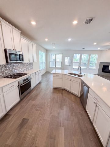 1421 Prairie Lake Court, Lewisville, TX 75010