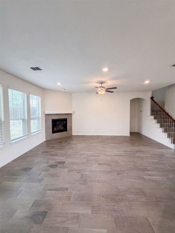 1421 Prairie Lake Court, Lewisville, TX 75010