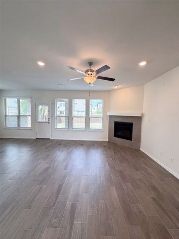 1421 Prairie Lake Court, Lewisville, TX 75010