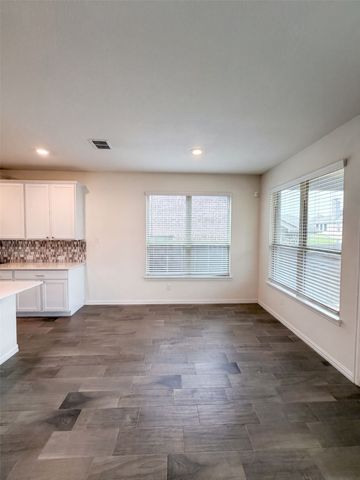 1421 Prairie Lake Court, Lewisville, TX 75010