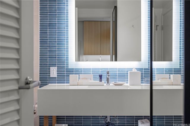 1390 Kapiolani Boulevard 3204, Honolulu, HI 96814