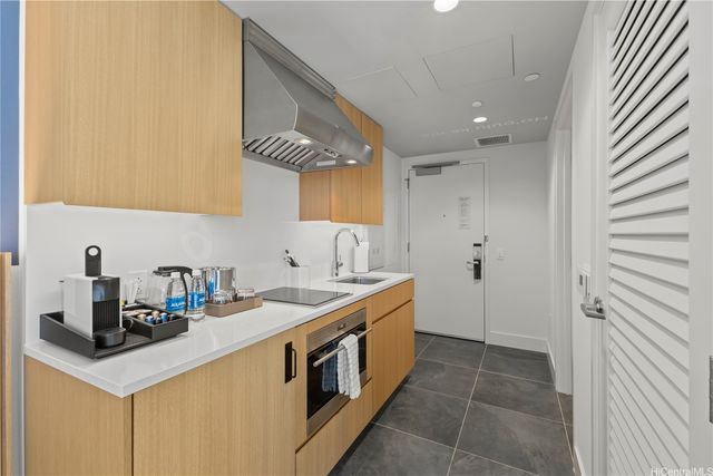 1390 Kapiolani Boulevard 3204, Honolulu, HI 96814