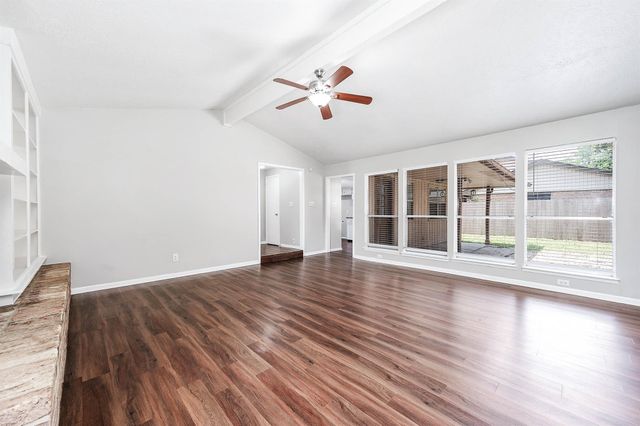 1922 Arcadia Drive, Sugar Land, TX 77498