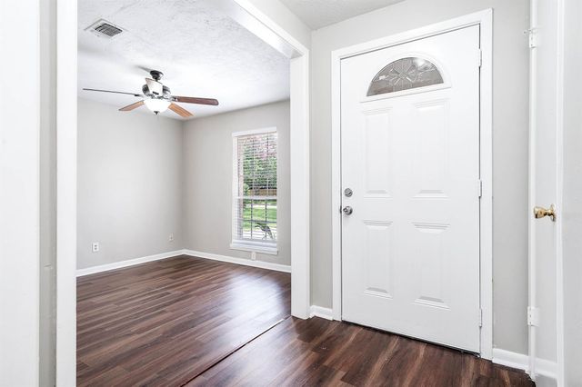 1922 Arcadia Drive, Sugar Land, TX 77498