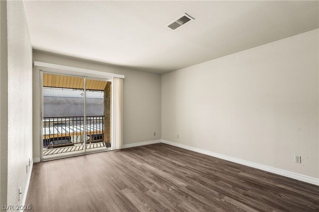 5163 Indian River Drive 220, Las Vegas, NV 89103