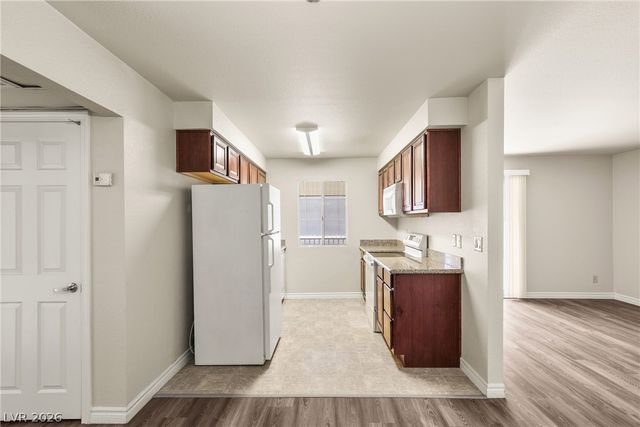 5163 Indian River Drive 220, Las Vegas, NV 89103
