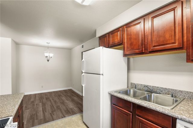 5163 Indian River Drive 220, Las Vegas, NV 89103
