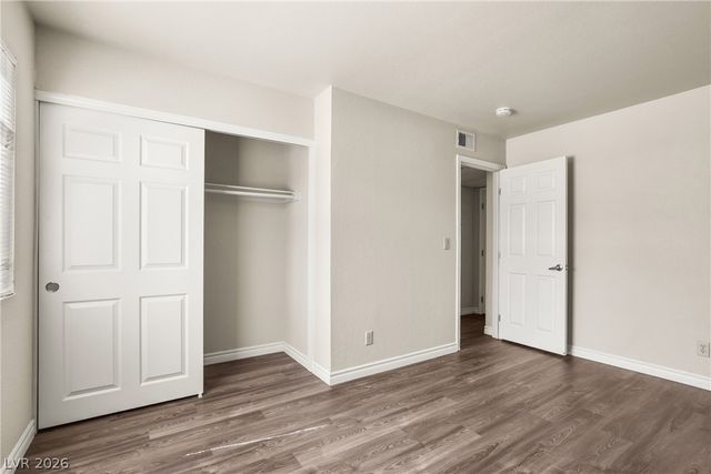 5163 Indian River Drive 220, Las Vegas, NV 89103