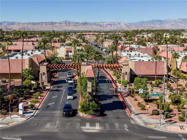 5163 Indian River Drive 220, Las Vegas, NV 89103