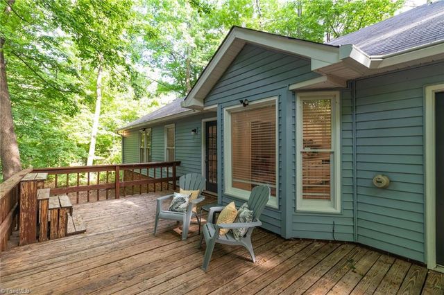 5509 Greenfield Way, Mcleansville, NC 27301