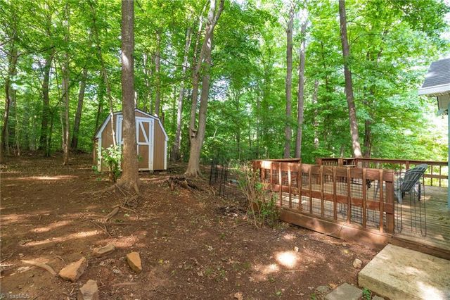 5509 Greenfield Way, Mcleansville, NC 27301