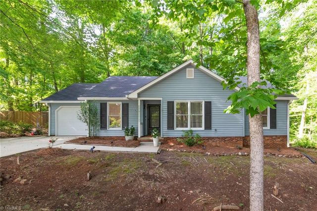 5509 Greenfield Way, Mcleansville, NC 27301