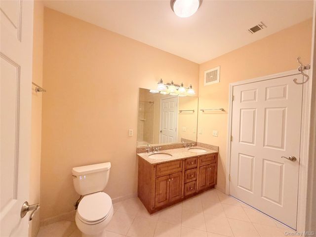 943 Tower Ridge Circle, Middletown, NY 10941