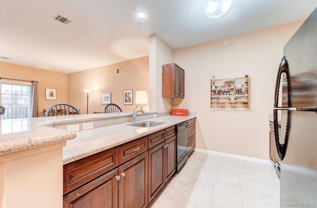 943 Tower Ridge Circle, Middletown, NY 10941