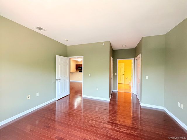 943 Tower Ridge Circle, Middletown, NY 10941