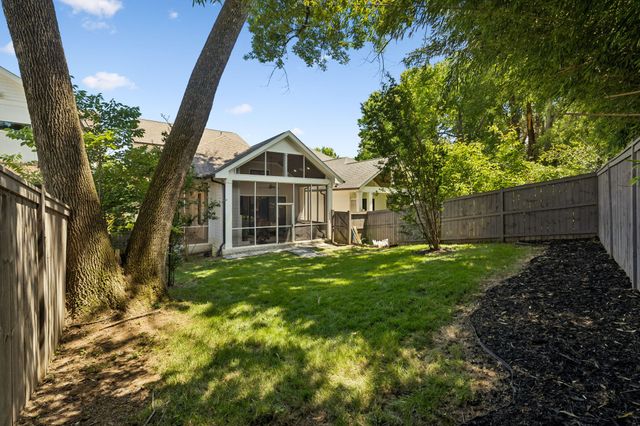 3815A Woodmont Ln, Nashville, TN 37215