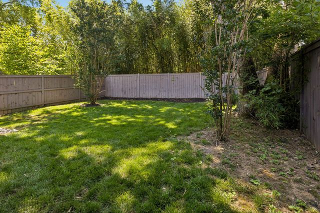 3815A Woodmont Ln, Nashville, TN 37215